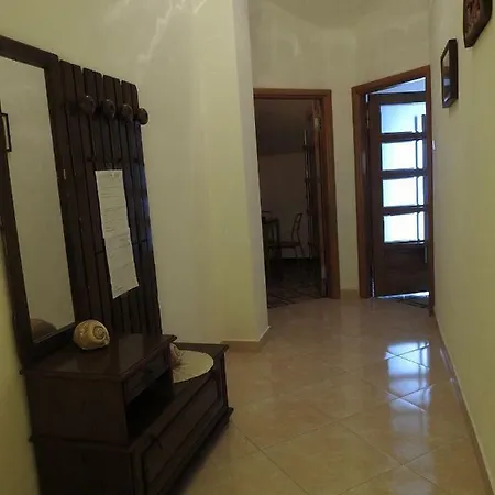 Apartment Mari - Next To The Sea Brna